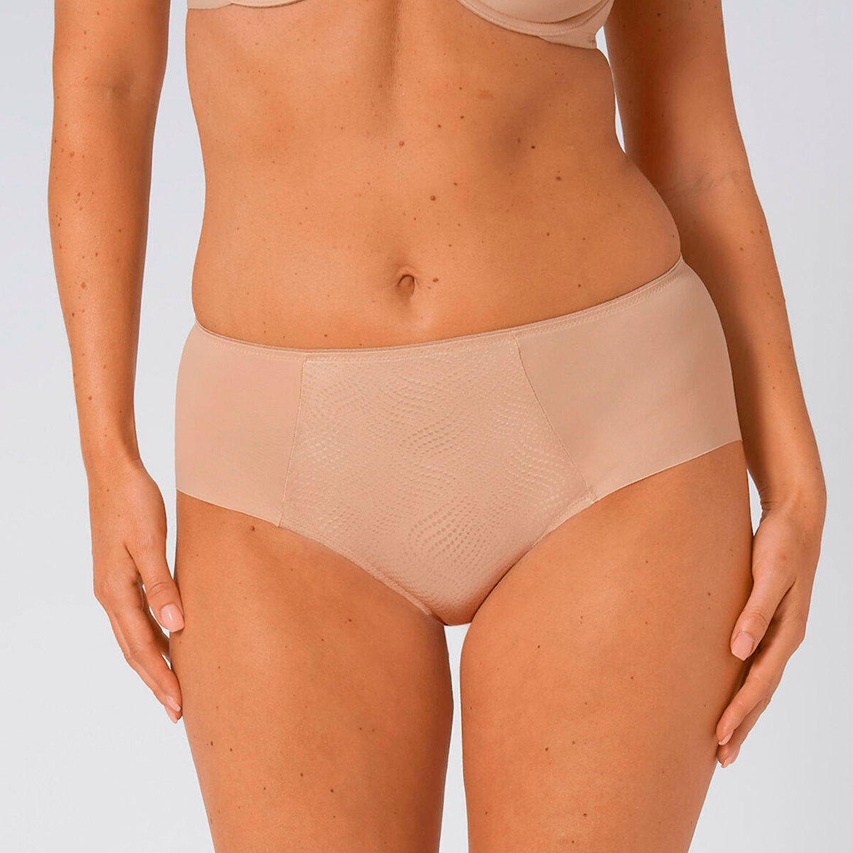 Triumph Essential Minimizer - Smooth Skin - 10166828-6106