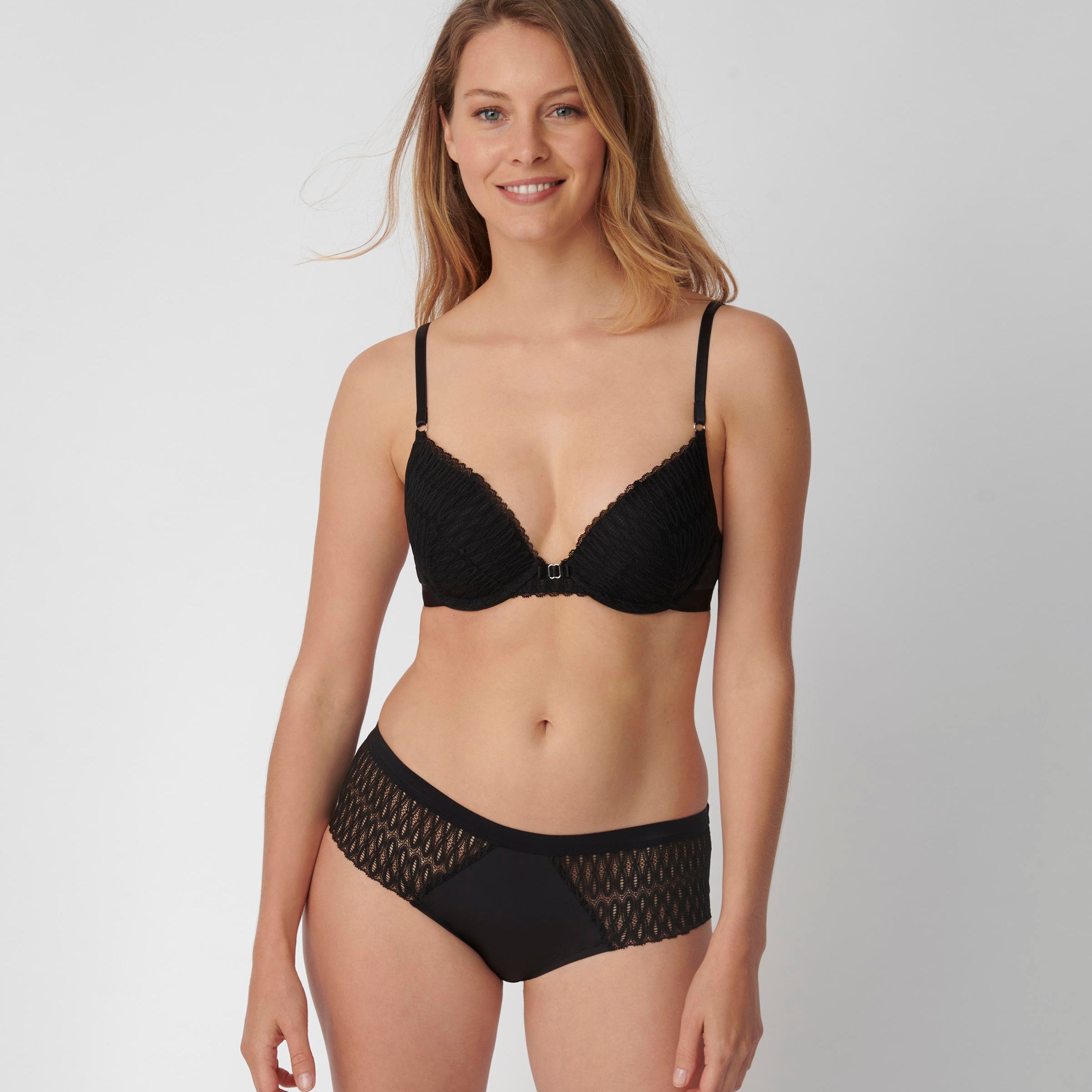 Triumph Aura Spotlight WHU - Black - 10207982-0004