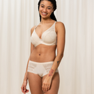 Triumph Aura Spotlight WP - Creamy Dream - 10208018-6720