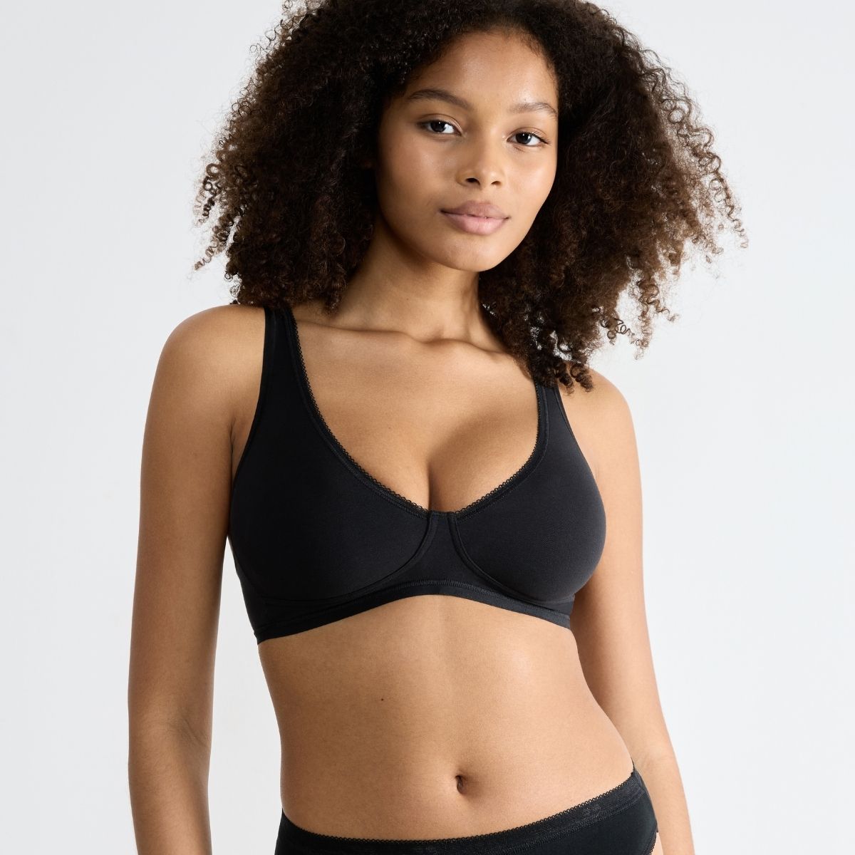 Sloggi Basic+ BH uden bøjle, sort - 10222327 - 0004 - Black