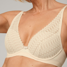 Triumph Aura Spotlight WP - Creamy Dream - 10208018-6720