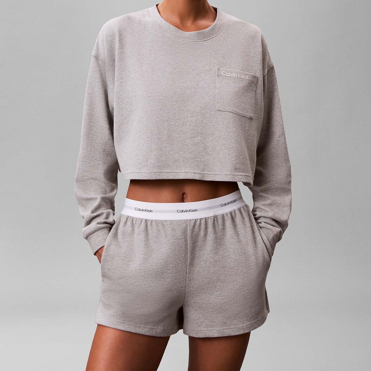 Calvin Klein Logo shorts, grå - LV00QS7517 - P7A - Grey Heather