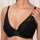 Triumph Aura Spotlight WP - Black - 10208018-0004