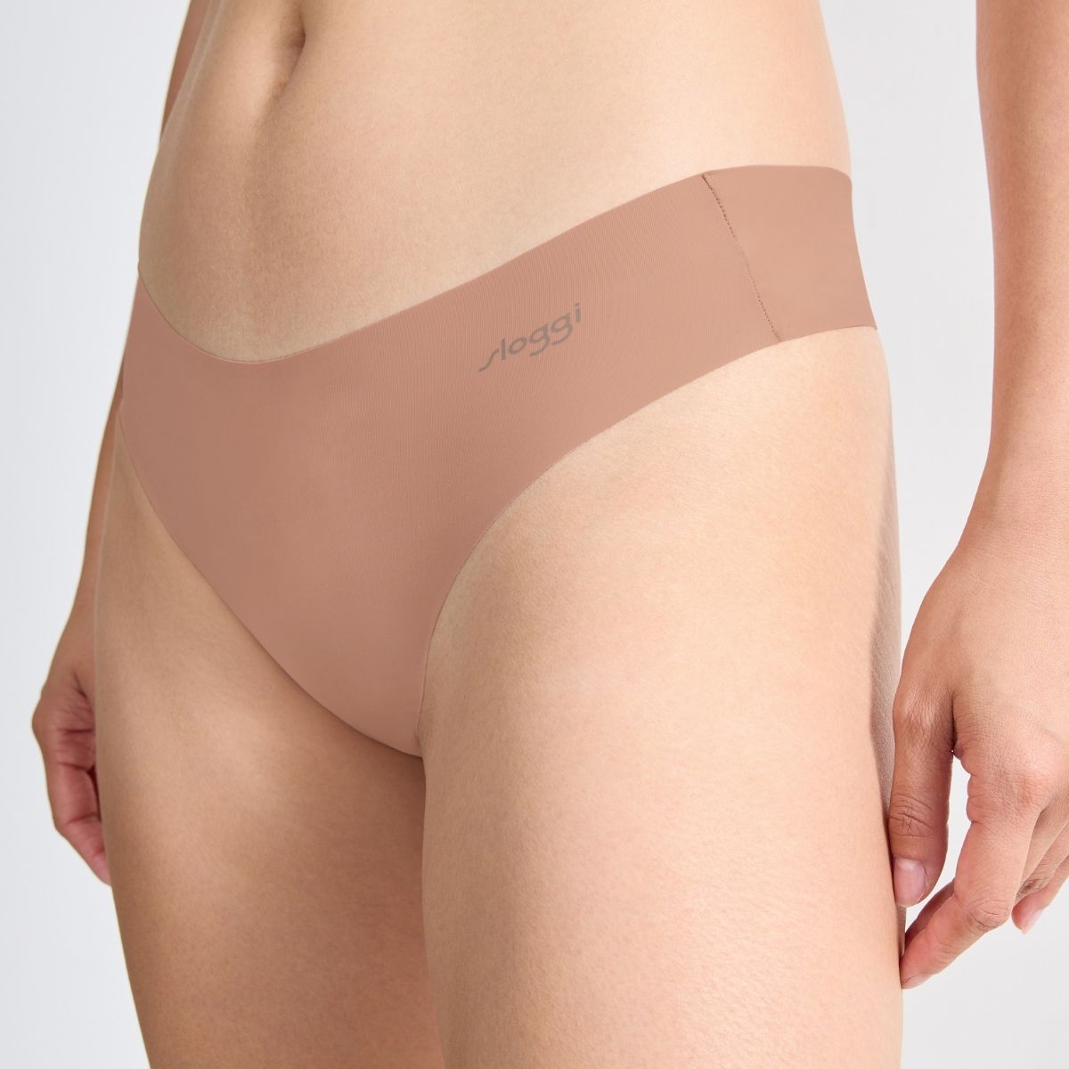 Sloggi Zero Microfibre 2.0 g-streng, brun - 10214627 - 00ME - Cameo Brown