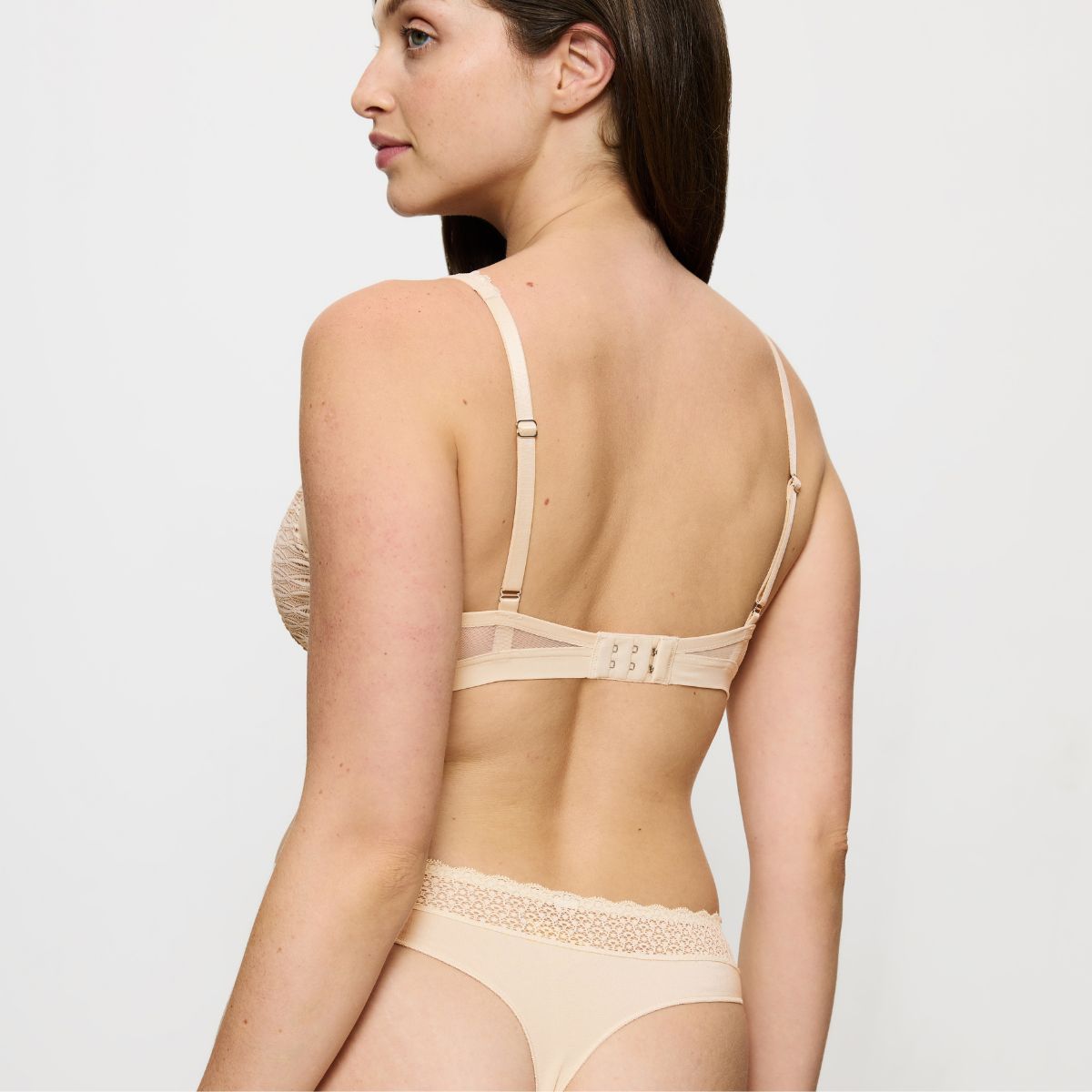 Triumph Aura Spotlight W02 BH med bøjle, creme - 10219859 - 6720 - Creamy Dream
