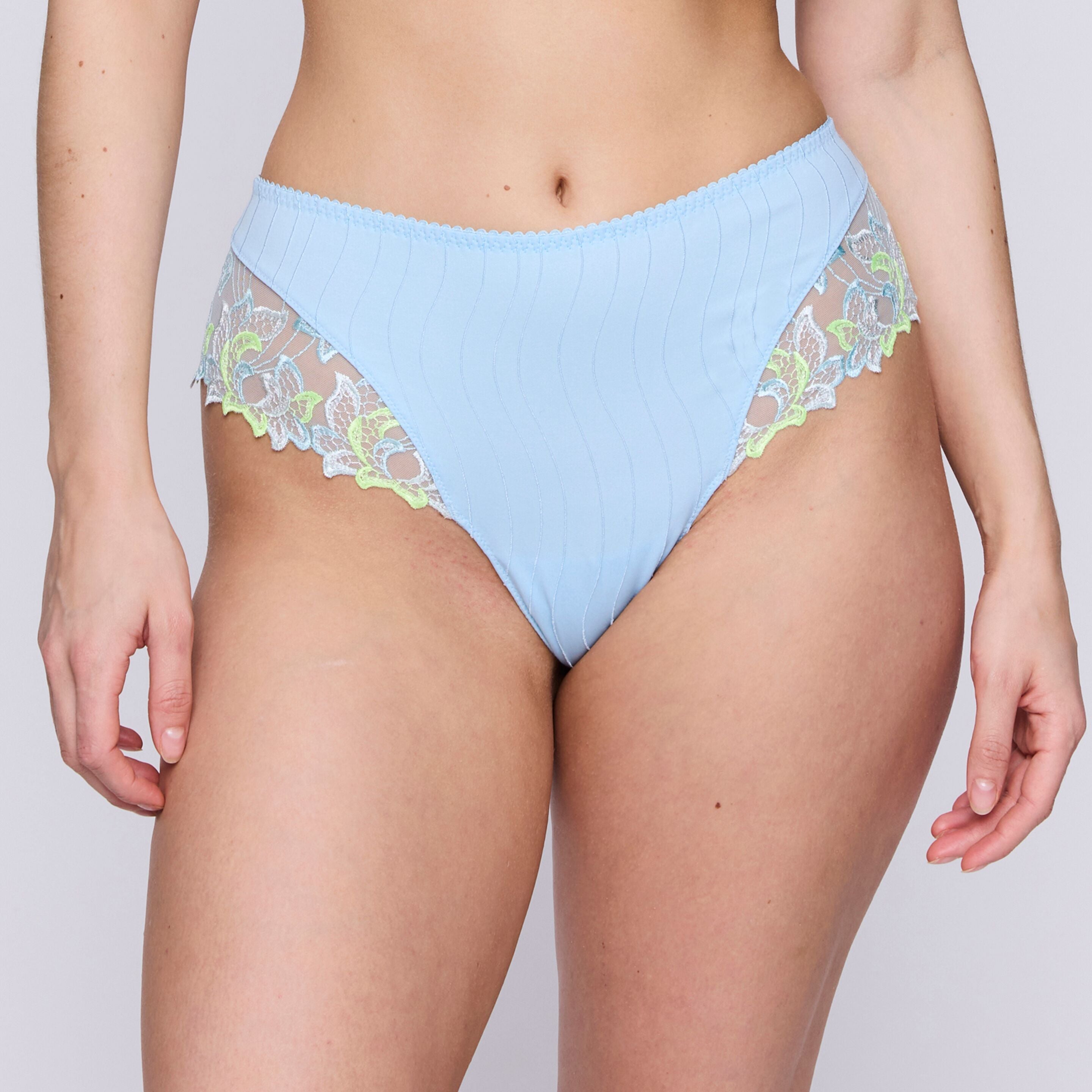 PrimaDonna Deauville - Milky Blue - 0661816-MLY