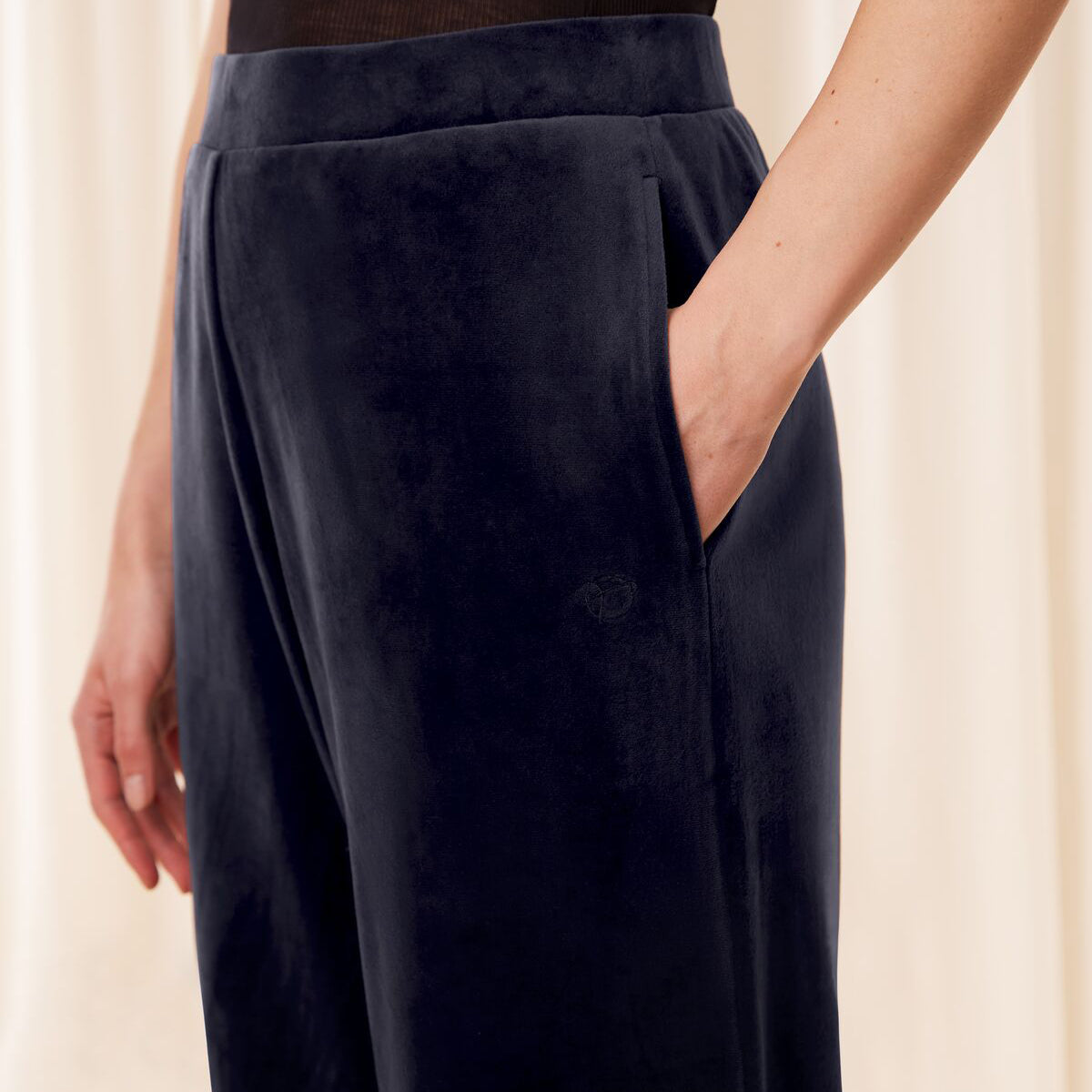 Triumph Sensual Velour - Dark Blue - 10221184-7064